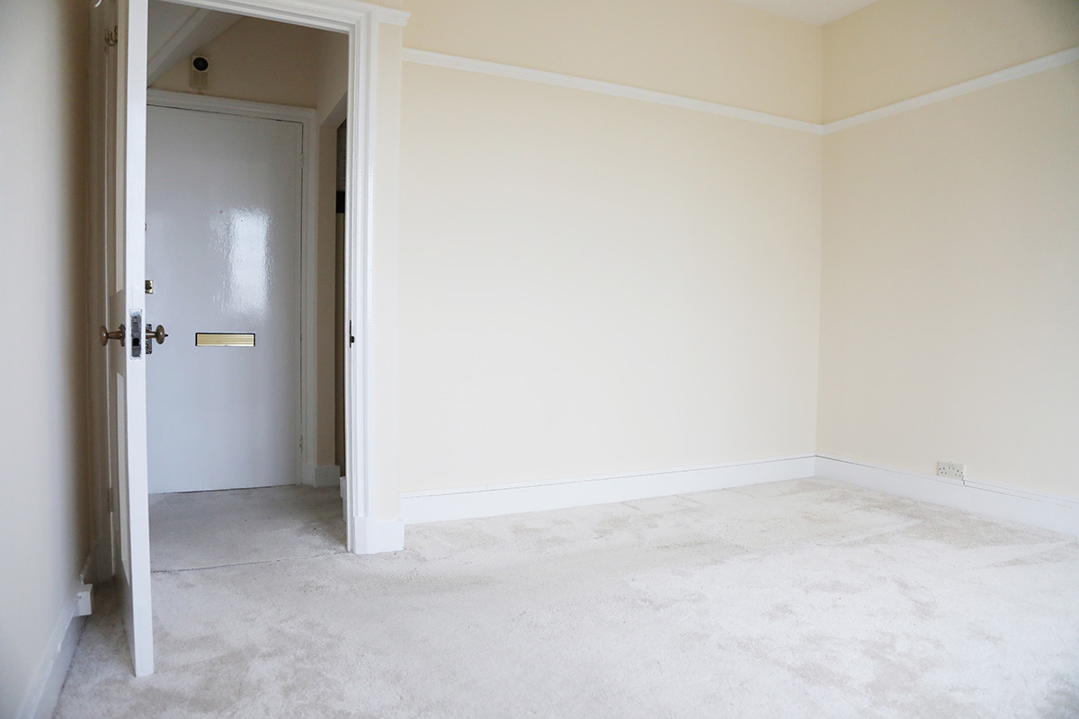 collington-house-3-flat-bedroom-1